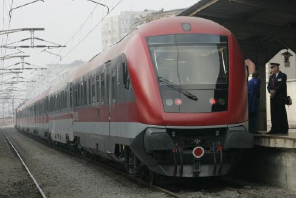 CFR reduce costurile energiei electrice pe calea ferată